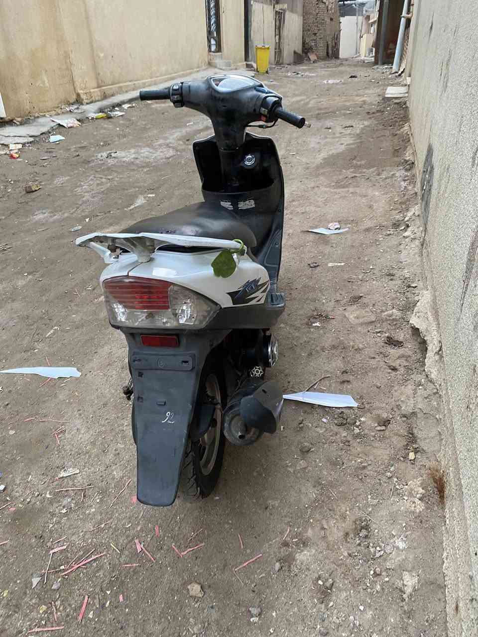 سلام عليكم اقره منشور يلا تراسل لو تخابر  دراجه ماكس عدله دراجه بيه (تزويد)1-عنبار2-قبق فلاوين3-قطره4-يدات5-ويل6-فج 7-كزوز رياضي دراجه حلوه ونضيفه تجي تفحص دراجه سعر (800) مكاني قرنه قرب شجره ادم (***********)
