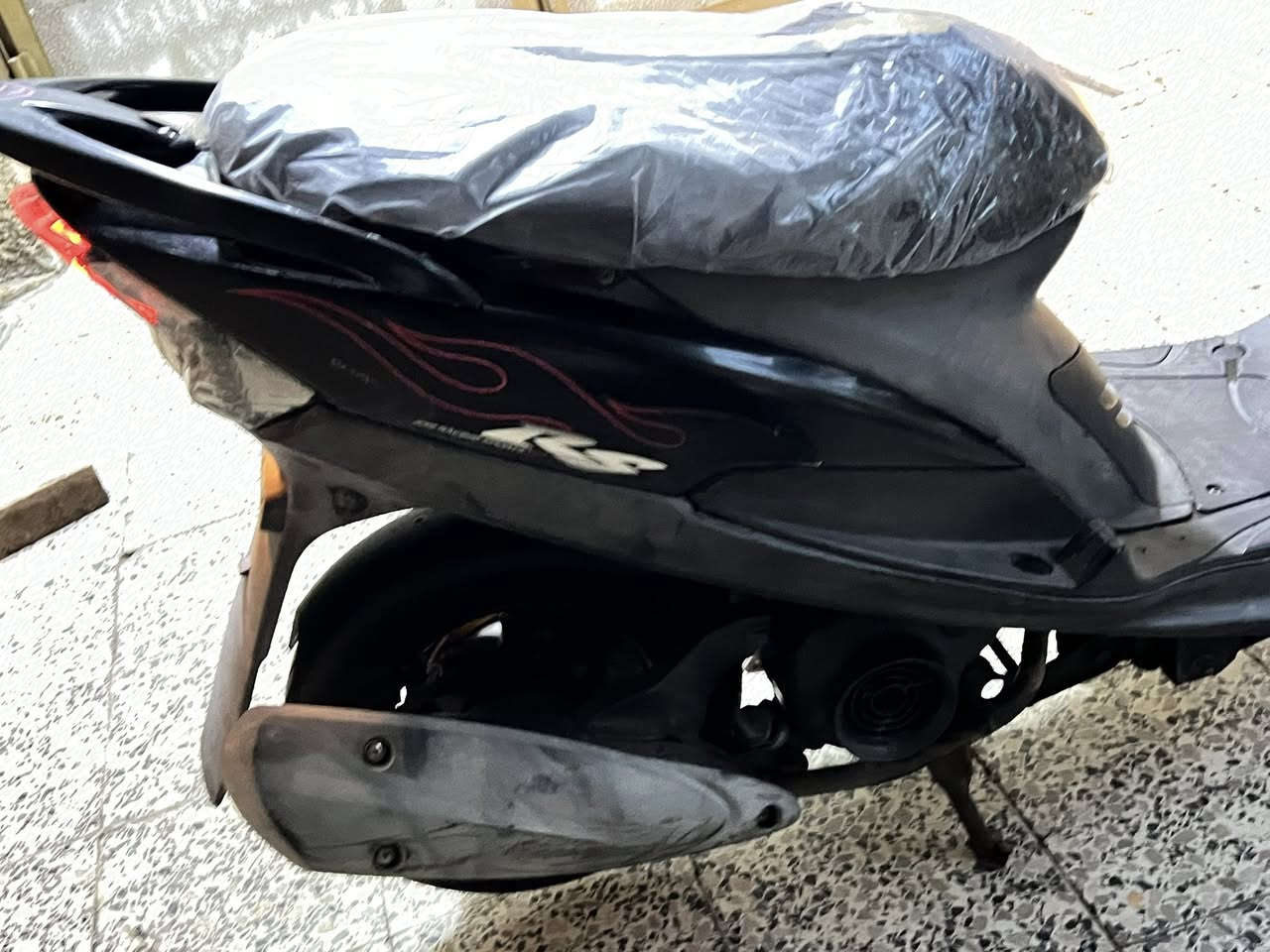 السلام عليكم دراجة للبيع رنبة صار 5 ايم من نازلة مكفولة مكينة كفر بلادي المكان بغداد حي جميلة ***********
