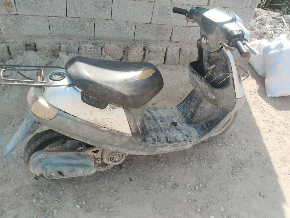 سلام عليكم هاي دراجه للبيع سعره 250 وبيه مجال كربلاء طريق طويريج *********** كربلاء, العراق
