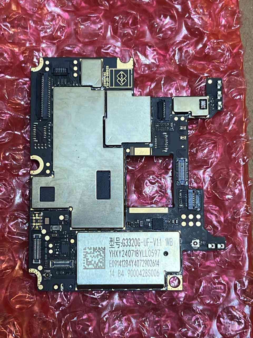 سلام عليكم عندي اكو نوع قطعتين اكو نوع 3 قطع 
وبعد اهواي دشغلات اجنا وياهن الي يريد صورباقي يدزلي واتساب ودزلة صورهن اعلى سعر ابيع ***********
