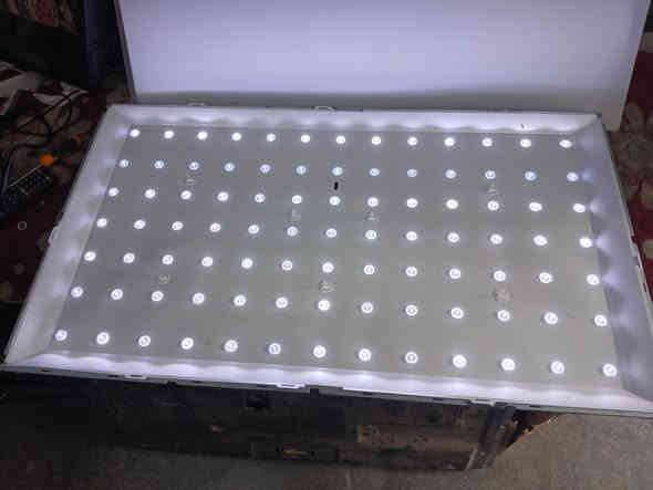 صيانه شاشة سامسونك ماليزي تبديل تخم LED اصلي مع ضمان سنه كاملة عنواننا كركوك القادسية الثانيه شارع ابو خطاب 
***********
