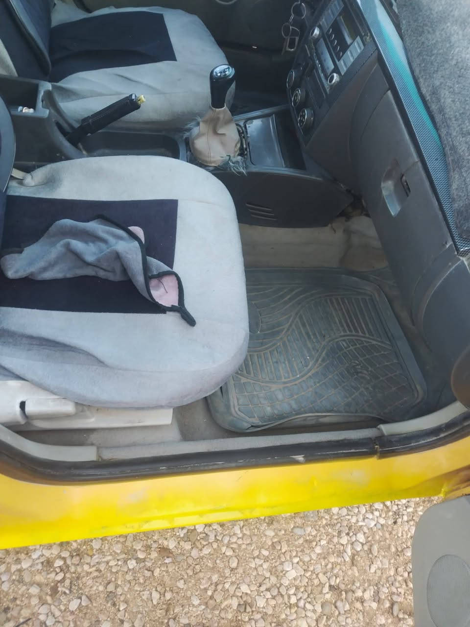 سلام عليكم سياره اليفان صيني مكينه بيه خيط بخار محرك ١٦٠٠محور كابريتر ما تصرف وتريد ترتيب السعر ٢٢ ورقه وبيه مجال قليل رقم بغداد كرتوني بقاي على ستلام راعيه يريد تحويل مباشر السنويه ٢٨ تسقط رقم الهاتف ***********
