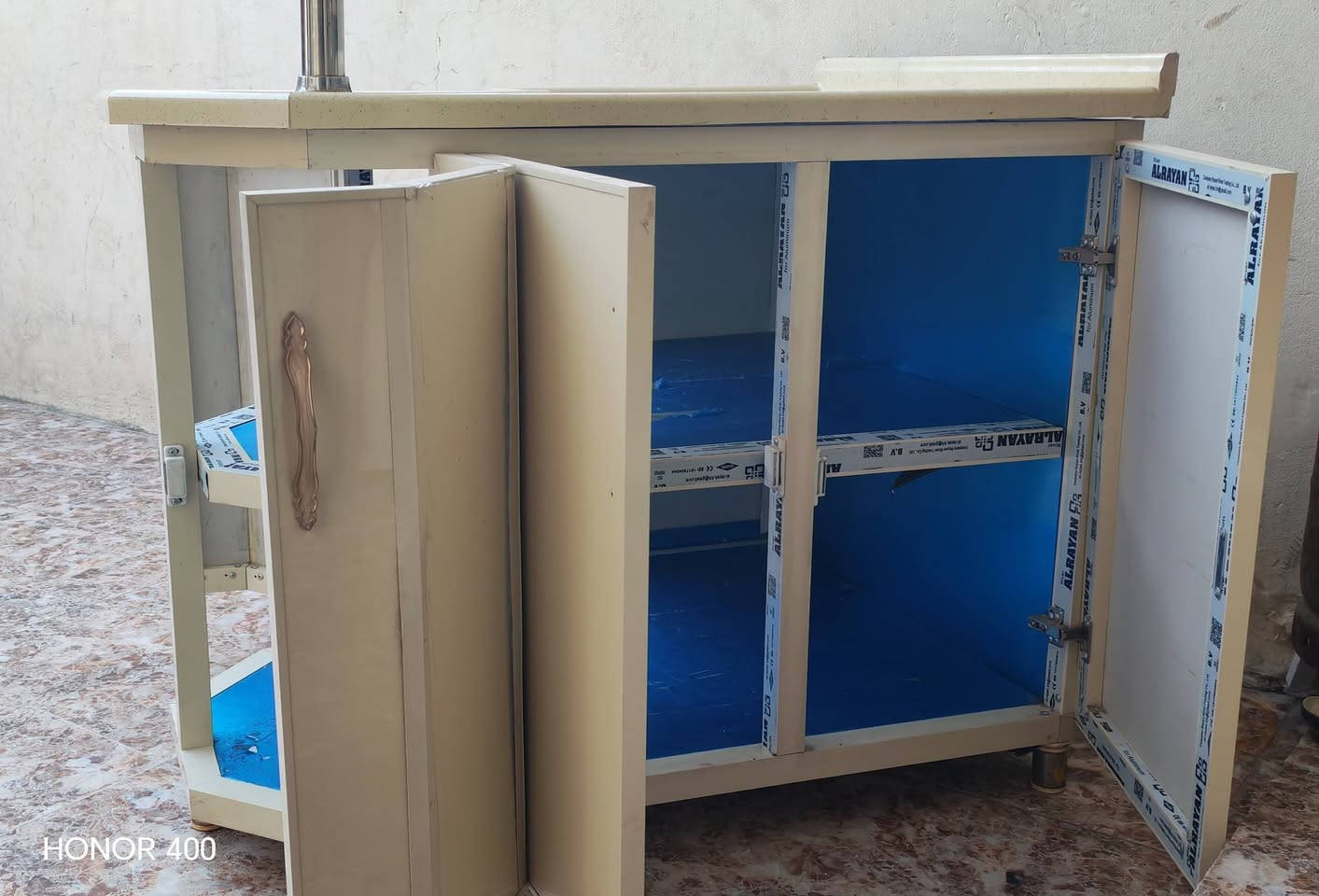 للبيع
طرف كونتر المنيوم فوگو مرمر ثقيل

نظيف 5 أبواب

السعر : 60 الف 

والصور امامكم


**إذا كنت صاحب هذا الإعلان وتريد حذفه لأي سبب، رجاءا أرسل رسالة إلى الدعم الفني**