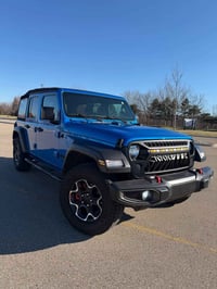 جيب رانجلر • ٢٠٢١ • ٤x٤