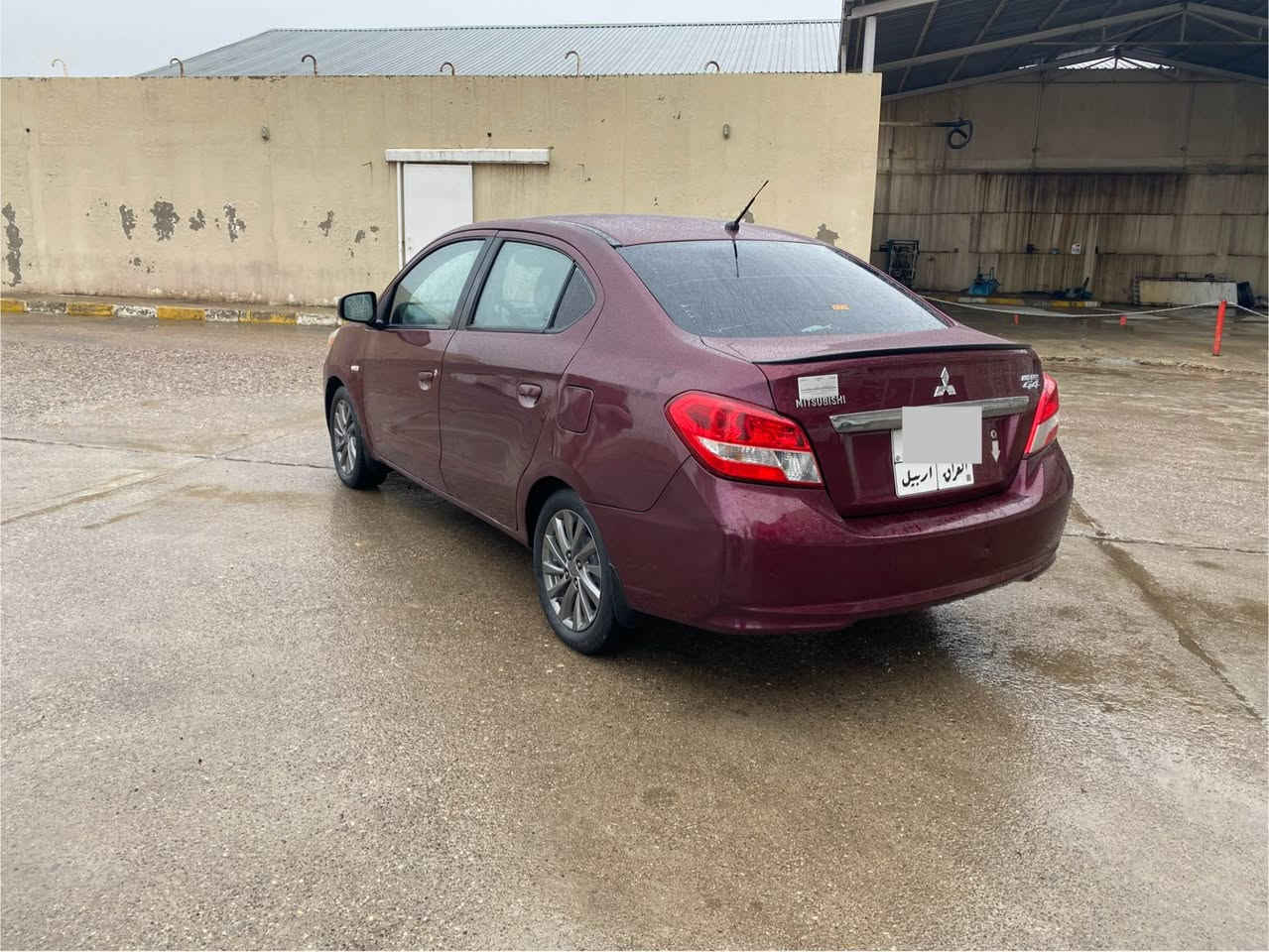 السلام عليكم 
للبيع مستبوشي ميراج موديل 2017
رقم اربيل بسمي
سعر  77 ورقه  ملاحضه عليها غرامات مرور 4 ورقه ينزل من سعرها 
تحويل وكاله تريد بشرط 
محرك وكير وتبريد كله بشرط وين ماتريد افحص
مواصفات
ستيرن تحكم
شاشه كاميره
تحديد سرعه
ويل كب
وبعد بيها مواصفات 
سيارا بيها بابين خلف + جاملغين خلف صبغ بدون دواخل شرط بجم خلف كبس
ارباكات كله سليمه شركه
سيارا احلى من صور سيارا نظيفه ما بيها مصرف
هاتف اسيا ***********
هاتف كورك *********** واتساب
هاتف كورك *********** واتساب
عنوان سياره قضاء عقرة بعيده عن اربيل وموصل ساعه دهوك, العراق
