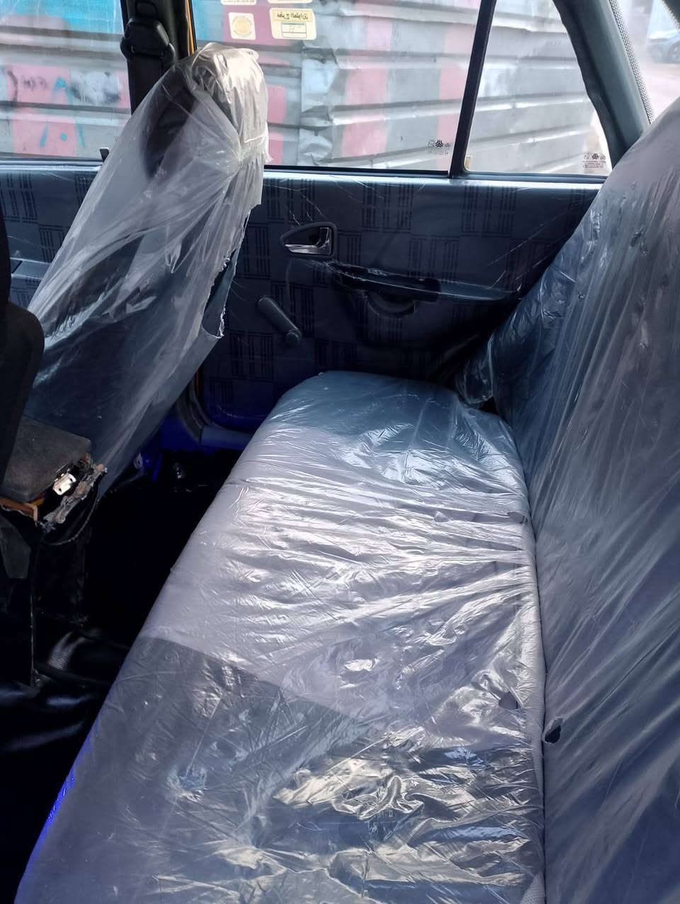 اب سبب الوعود الكاذبة انعيد المنشور السلام عليكم سابه منغولي موديل ١٢ سياره كامله مكمله رقم احمر اكعدك يم صاحبهه سنويه من تهيه من ١٩ أو عليهه غرامه ٢٥٠ الف اني ابيع صافي ماعليه اب كلشي كير محرك برايد داخلهه جديده اوبيهه طخه امبينه بل صوره سعر ١٧ اوبيهه مجال  مكاني شعب ***********
