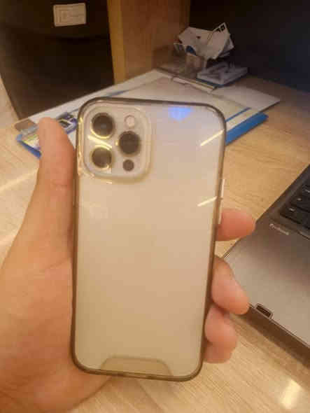 سلام عليكم ١٢ برو عادي ذاكره ٢٥٦ بطاريه ٨١ جهاز نظيف مابي شي مبدل 
السعر ٣٧٥ وبي مجال بسيط. 
واتساب ***********
