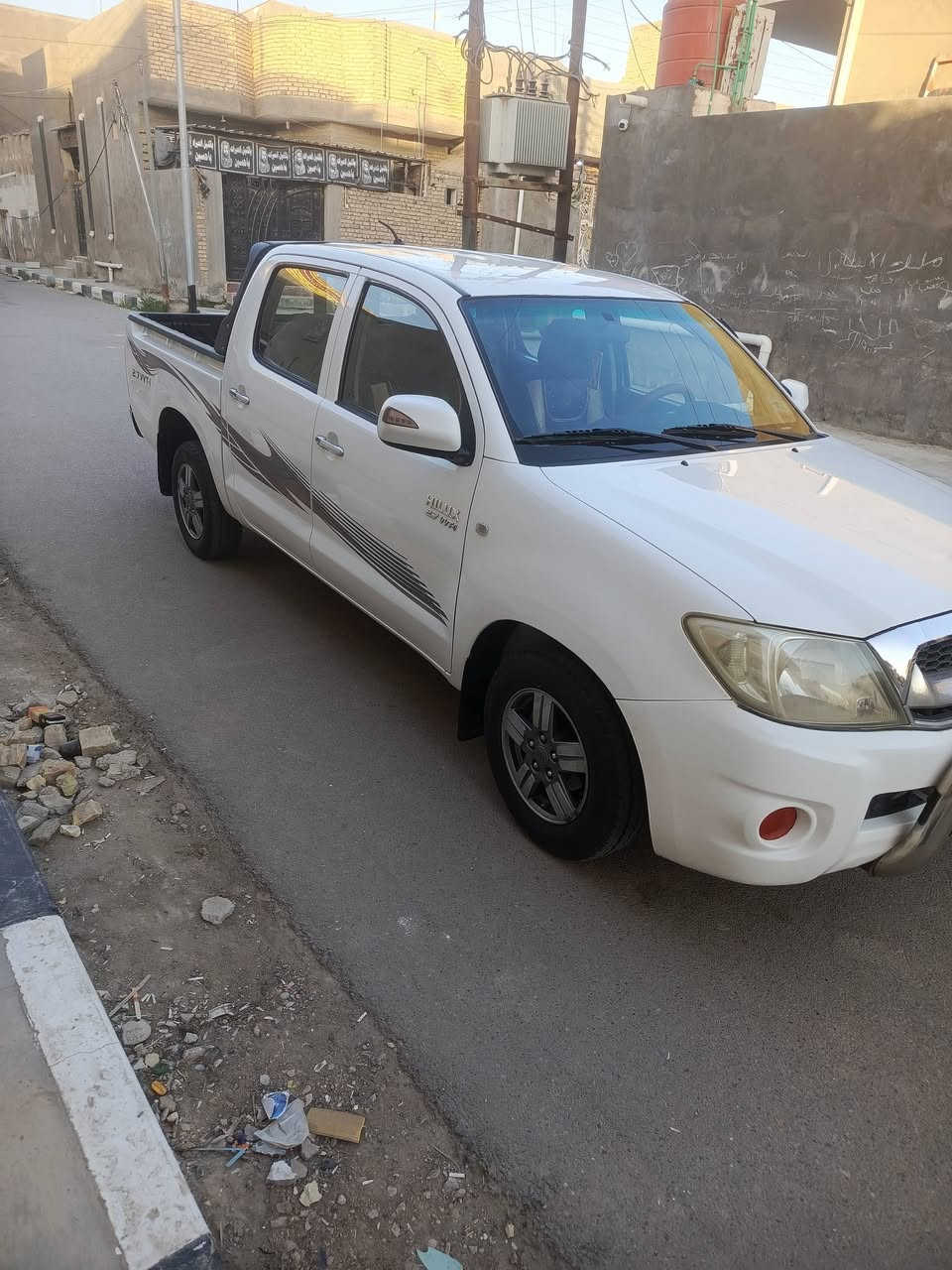 فلاونزه موديل 2011 كويتي شاصي 19 مكفولة  ماشيه 200 الف محرك مامفتوح سيارا عل وضع الشركه  الشراي يتصل ‏‪***********‬‏ مكان ذي قار
