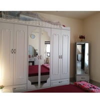 غرفة نوم تركي • تسع قطع • مستعمل قليل