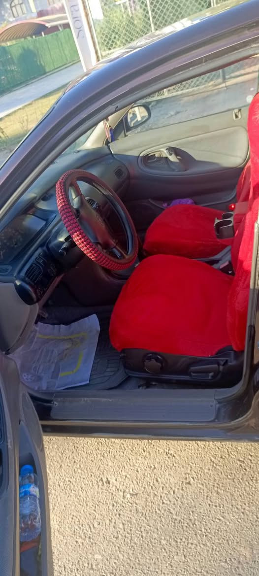 سلام عليكم مازده ياباني 626 للبيع موديل 1992 السياره باسمي رقم نكليزي مصبوغه عام جماليه  السعر 42
***********
