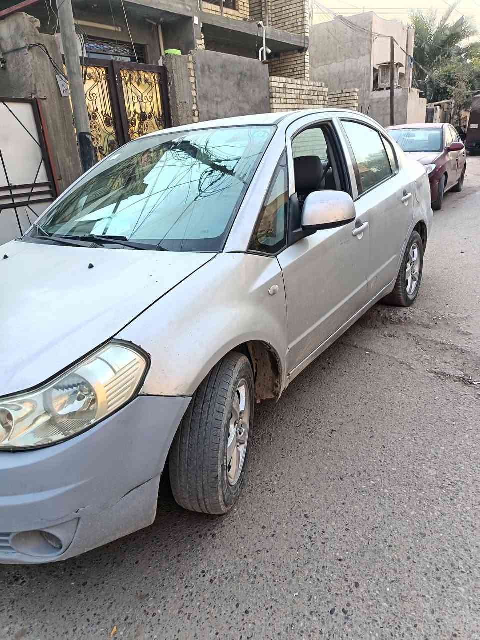 السلام عليكم ورحمه الله وبركاته
سازوكي للبيع 2009 مكينه كير كهرباء حداده خير من الله تدفئه تبريد الكشر شوف العين بيها هاي الضربتين 
مكان الشعب رقم الهاتف *********** السعر 50 وبيها مجال حك الجيه
