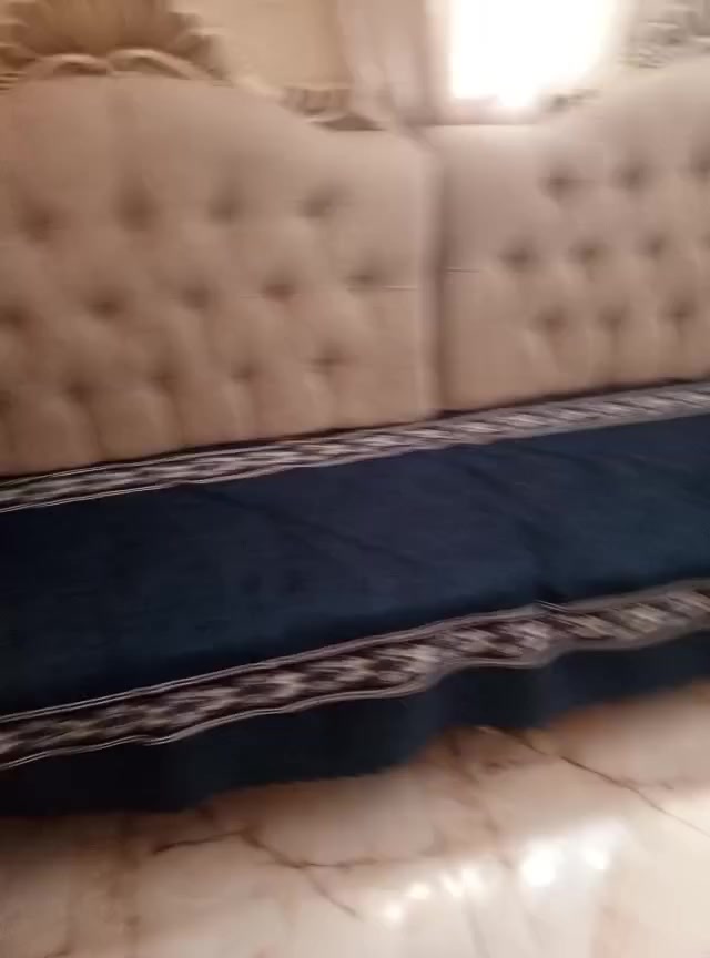 سلام عليكم عندي هذا الديوان للبيع نظيف


**إذا كنت صاحب هذا الإعلان وتريد حذفه لأي سبب، رجاءا أرسل رسالة إلى الدعم الفني**