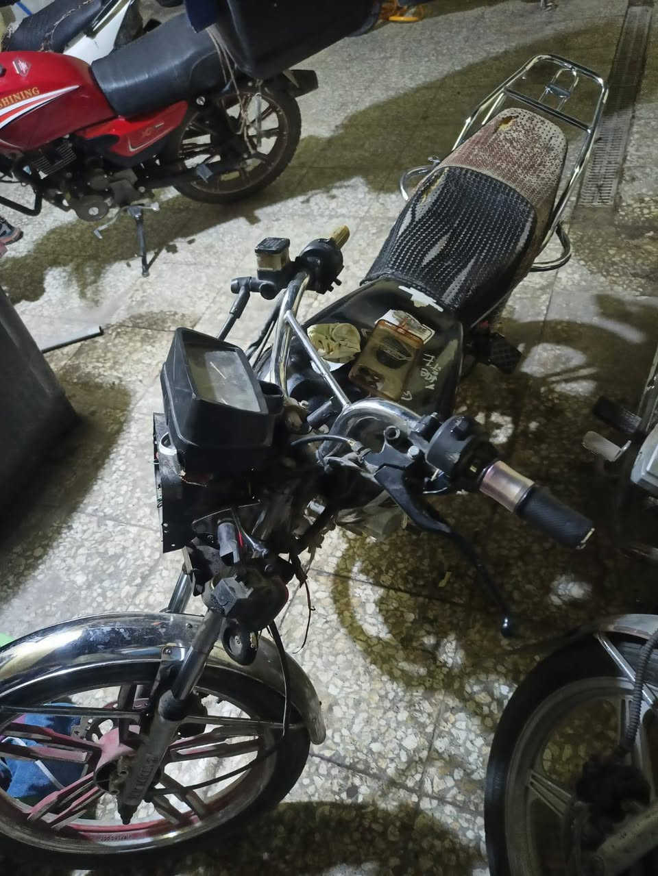 السلام عليكم ايراني خمسه كير موديل 23 سعر 275 محرك مكفول مكاني شهدا البياع


**إذا كنت صاحب هذا الإعلان وتريد حذفه لأي سبب، رجاءا أرسل رسالة إلى الدعم الفني**