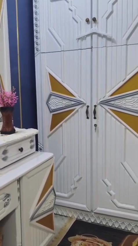 غرفة نجاره عراقيه فول نضافه سوك الشيوخ سعرها مليون وميه وبيها مجال للشراي


**إذا كنت صاحب هذا الإعلان وتريد حذفه لأي سبب، رجاءا أرسل رسالة إلى الدعم الفني**