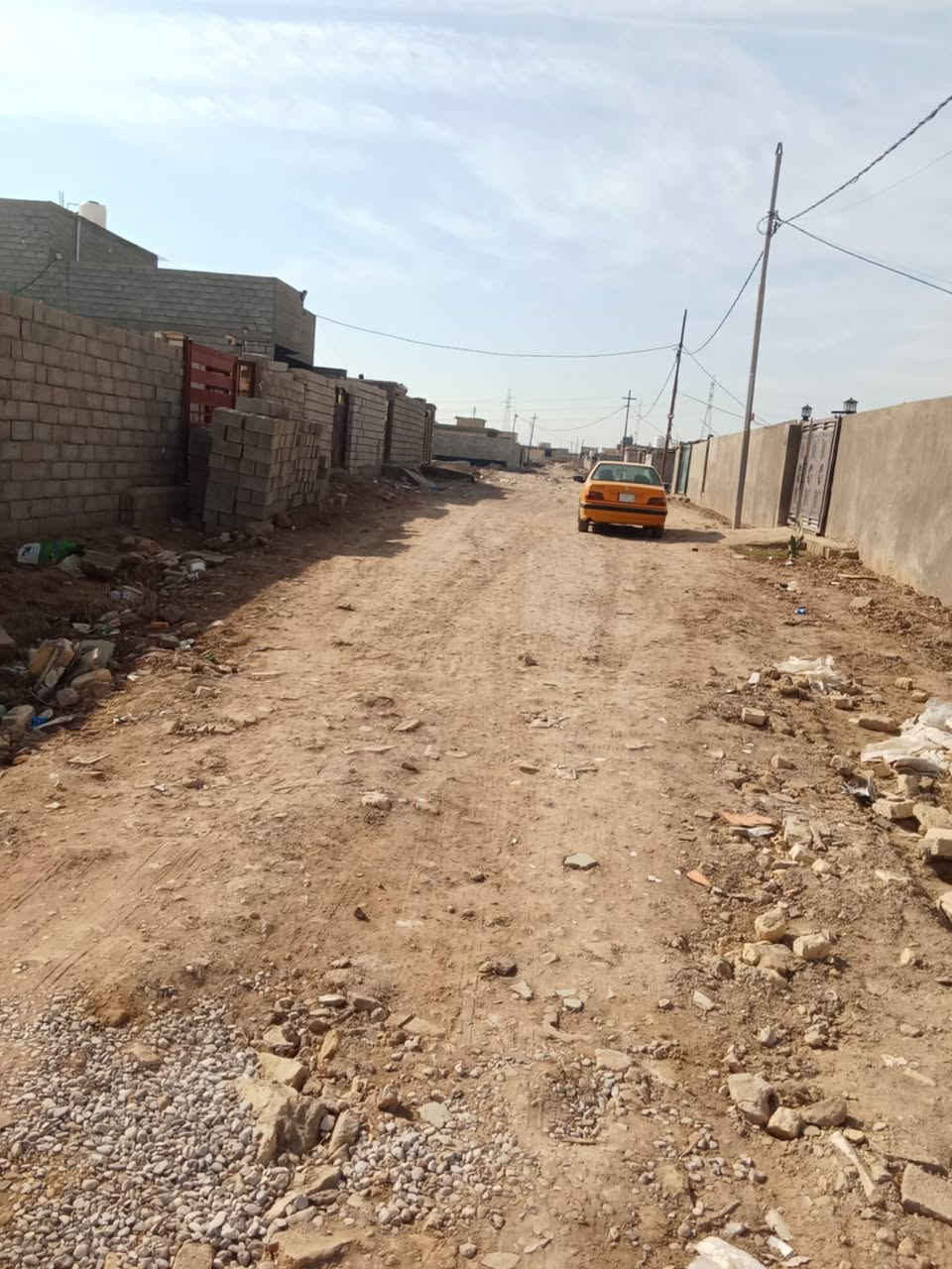 قطعة ارض مساحه 400 متر صايره ركن موقعه حلوو كلش
موقعه كوت حي الحكيم شارع زرزور للاستفسار ***********
ماء + كهرباء كلشي كامل
