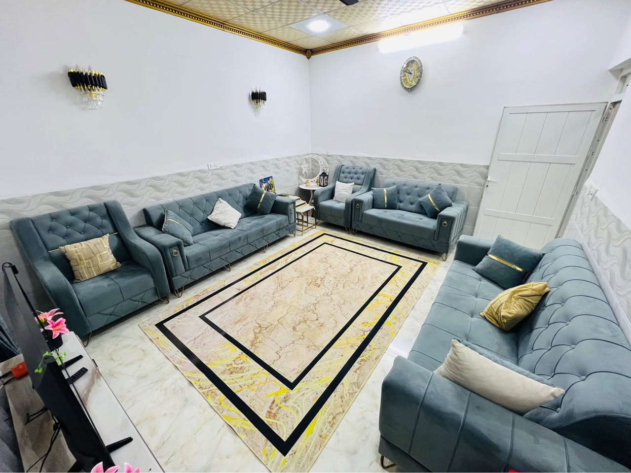 مزاد انس الوندي 

تخم قنفات 10 مقاعد شغل تكمه وكلش قليل مستخدم ويا الطبلات مالته جدد سعر 650 الف 

للاستفسار مراسله الصفحه او اتصال 

***********

واتساب ***********

عنوان بختياري اول مقابيل مدرسه روشنبير خناقين, ديالى
