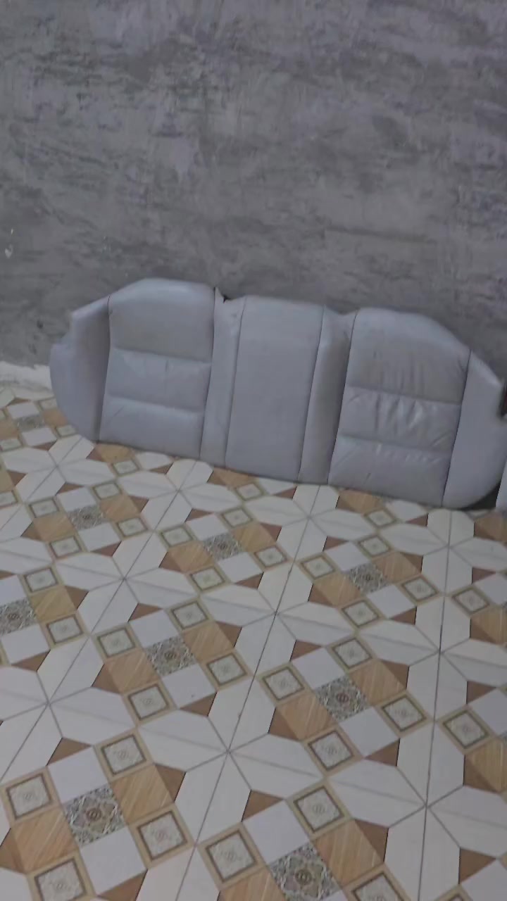 كشانه ببئم 525 لون رصاصي كهرباء شغال السعر 250بيهن مجال شويه العنوان الفلوجه ***********
