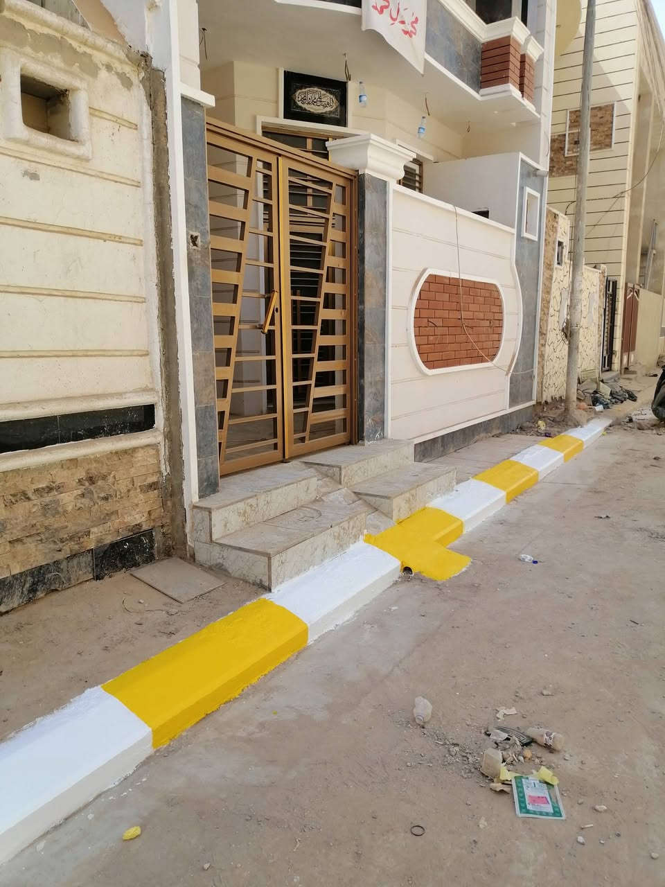 مستعدون لصبغ الدور داخل وخارج جميع انواع الاصباغ وصبغ الأبواب والشبابيك ارصفة الشوارع اسعار مناسبة جداً وحسب رغبة الزبون كرستة وعمل اوفقط عمل
***********
اتصال او واتس اب
