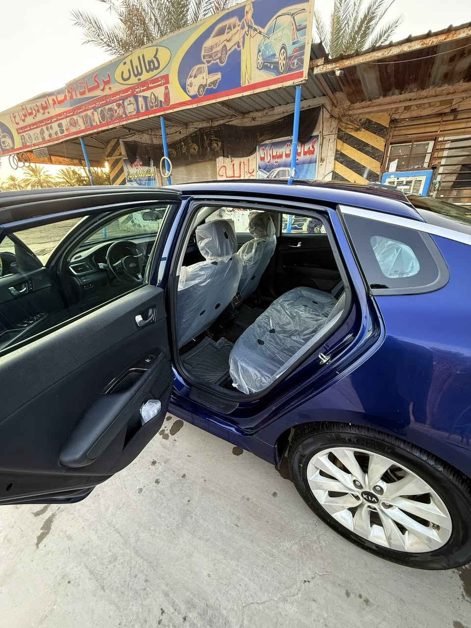 السلام عليكم اوبتمه  موديل  2018
سنويه 2030 
رقم  أربيل الجديد
هزه ماساقطه
ماشيه 65 
فول موصفات عدى البنرامه 
بصمه تشغيل
بصمه أبواب
مري شفط قلاب علبك
رادار جانبي
كشن كرهباء
كشنات تدفئة
تحكمات ستيرن
مثبت سرعه
مانع نزالاق
تحديد مسار
سماعات انفنتي كوالتي عالي 12
حساس أمامي خلفي
لد نهاري + لايت زنون
ترحيب عنده الاقتراب 
وبعد بيه هواي موصفات 
مكينه 2400 جي دي اي
شرط بدون دونز  
السياره صدر جديد
تخم تاير
اخوان حادثه بنيد فقط  شرط بدون دواخل
بس بنيد صبغ  شرط السونار ليبل واحد السياره
سعر السياره ________ 133 وبيه مجال بصيط  
مكان السياره بابل
موبايل واتساب ***********
اتصال ***********
