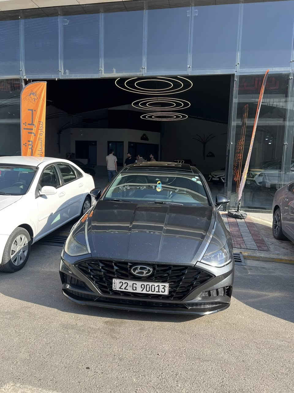 سوناتا لمتد فول2023 فول
بانورما 
محرك تيربو15 المرغوب طياره🚀
كشنات جلد 
حساسات بل مري 
لادار بل مري
حساسات بل دعاميه
شفتات ستيرن
شاشه كبيره
سياره فول بعد بيها موصفات
للبيع 157 ماعتقد اكو هيج سعر وبيها مجال
 
سونار موجود بل منشور كندي السياره

مكاني الموصل ***********
