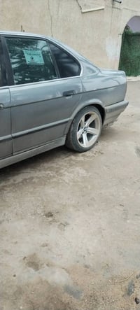 بي ام دبليو ٥٢٥ • هامان • كير اوتو