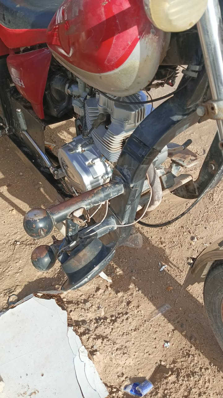 سلام عليكم ستوته للبيع وكيله سماء بغداد موديل 2018 أوراق شاصي مكفول مابي اي شي  وهاي هيج على حالتي ابيع  مكاني شارع معمل سمنت رقمي *********** سعرها 14000 وبيها مجال لطيبين
