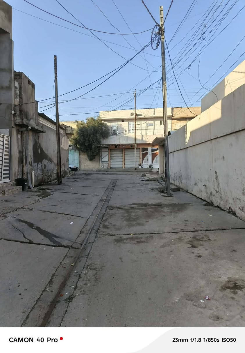 للبيع
دار بموصل الجديدة الايمن
خلف انسب الاسعار
ثاني فرع عن الشارع العام
الدار مساحته 200 متر واجهة 10 
بناء قديم صالح للسكن
طابق واحد
3 غرف نوم
2 هول
ومطبخ صغير
وبيتونه كبيره
مدخلين للبيت من يم مستشفى الرحمة
ومن السوق ايضا 
سعر الدار 150 وقابل للتفاوض


**إذا كنت صاحب هذا الإعلان وتريد حذفه لأي سبب، رجاءا أرسل رسالة إلى الدعم الفني**