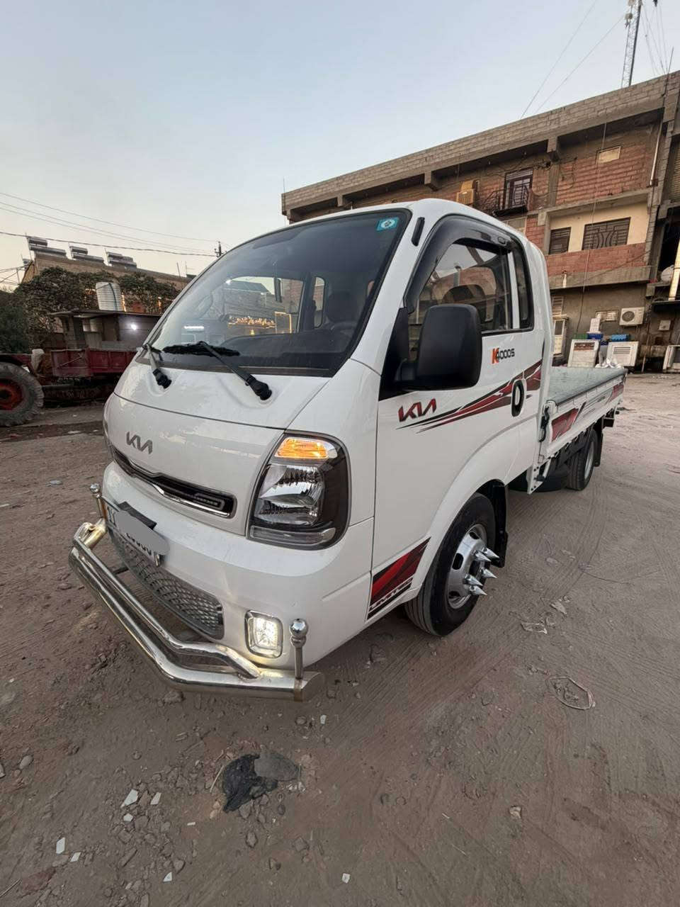 كيه فحل موديل 2025 محرك 4000 ماشيه 20 الف سستم كامل تحويره كفاله عامه تحويل مباشر رقم بغداد 
سعر 210 مجال قليل 
مكان ديالى بعقوبه 
***********
