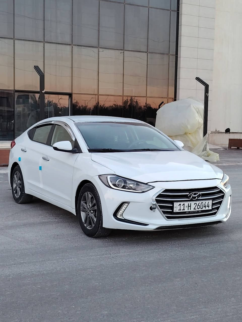 السلام عليكم للبيع بسعر 127  النترا 2018 وارد امريكي ابيض مكينه 2000 دوش مامفتوح شرط كير ومكينه بلاد الضرر فقط كلير امريكي بنيد وجاملغ بدون معجون بدون اي داخل بدون اي ايرباك شرط الفحص والتقرير موجود بل منشور ورقم الشاصي السياره بدون اي تكشير مابيه السياره جديده ومتصرف عليه سنويه ورقم جدد تخم تايرات جدد صدر امامي خلفي جديد العنوان تكريت
***********
