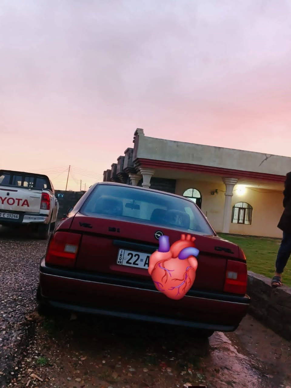 السلام عليكم ورحمة الله وبركاته
سياره فكترا موديل ٩١
محرك ١٨
لون ماروني
رقم اربيل دولي
هزه جديده
بدون خياس
بدون صبغ
فقط جماليه لا اكثر
سنوية لل٣١  شرط التحويل
 السعر ٥٤ وبيها مجال سياره نضيفه حيل مو شويه
  ‏‪***********‬‏موجود على الخط وعلى الوتساب
المكان صلاح الدين االشرقاط
