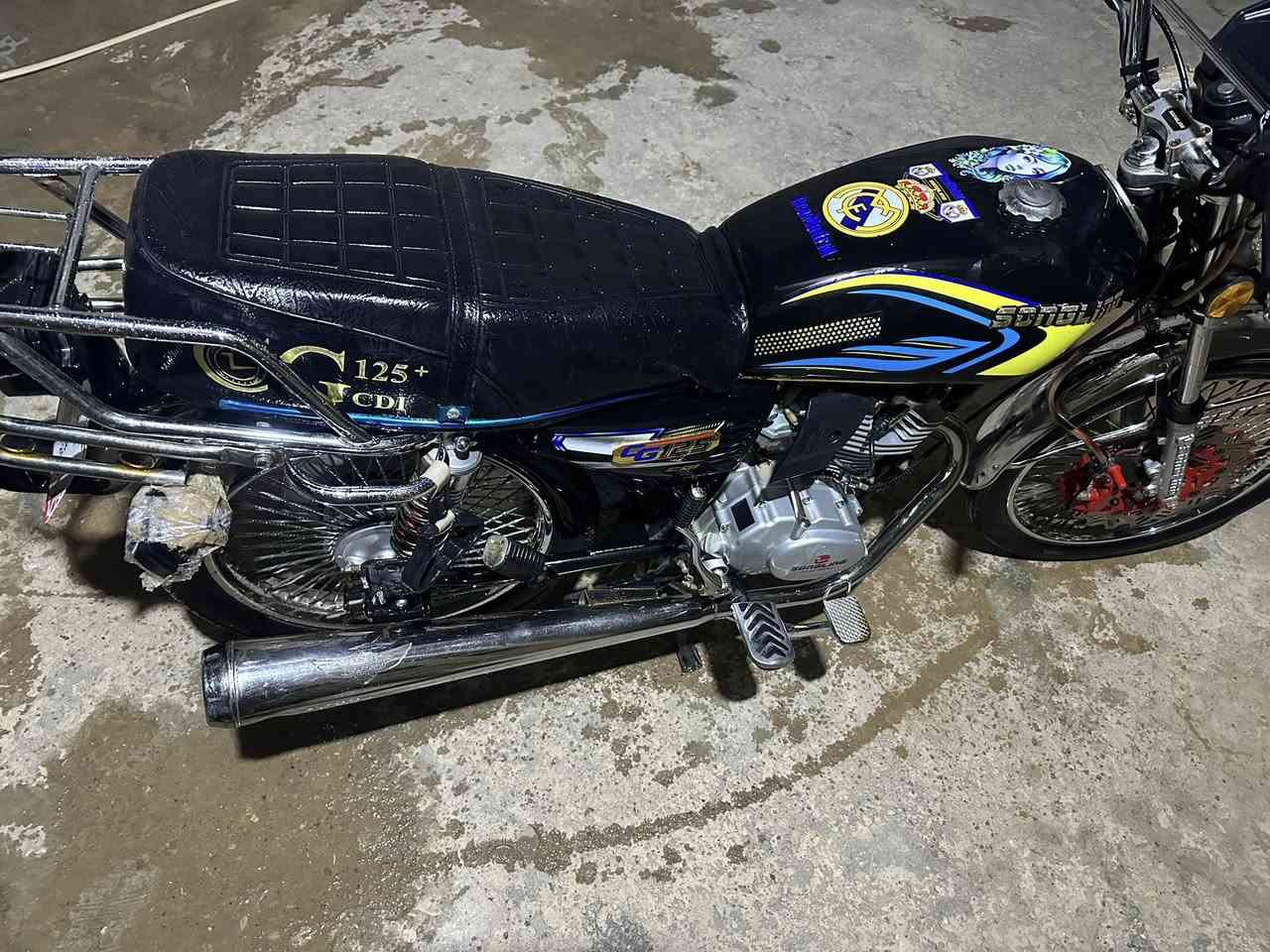 دراجة تايكر موديل 2025اواق كاملة لمحرك برقي ملعوب بي بس ضربة بتانحكي خفيفة  دراجة خير من الله مو شراي لا تجي ولا تعامل مكاني ديالى بعقوبة الرحمة تواصل خاص او على رقم ***********
