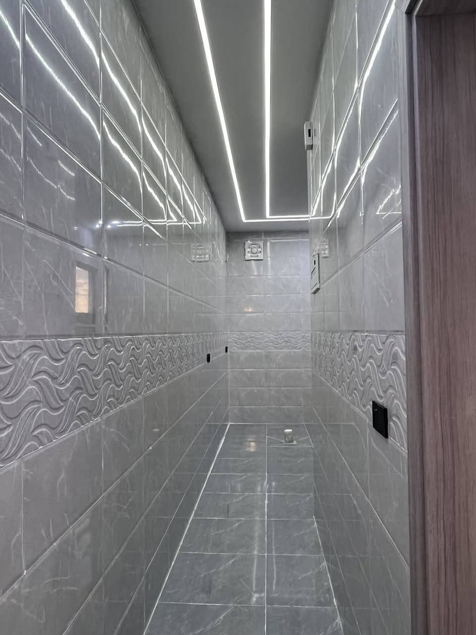 📌دار للبيع في موصل حي السماح للمربع الذهبي 🏠
قرب المدرسه الصينيه 🏠
تسليم مفتاح فول مفول 📏
 واجهه 5نزال  20   المساحة 100م📏
 طابق ونص ط1غرفه نوم وهول وأستقبال وصحيات ومطبخ وكراج ط2📏
 غرفتين نوم وهول وصحيات وسطح زيرو تسليم مفتاح الموقع حي السماح   الاستفسار اتصل ع الارقام 🏠
0751835312 ابو اسماعيل🏠📍
*********** ابو عبدالله 📍🟢
*********** عبود 📍🟢
*********** ابو عبدالله 📍🟢
*********** ابو اسماعيل📍🟢
***********📍🟢
