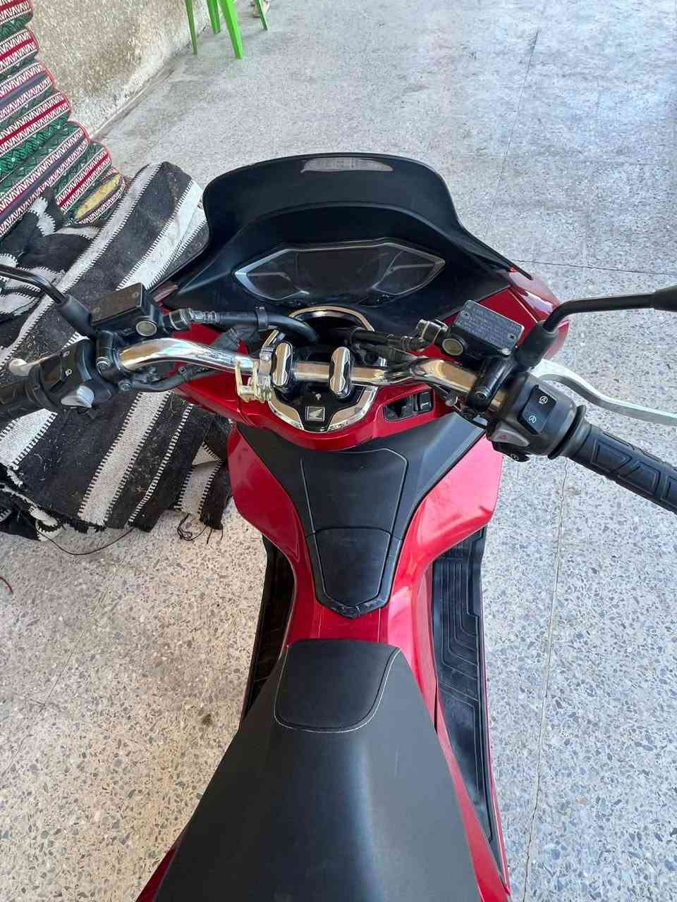 السلام عليكم شباب
جيل الرابع pcx للبيع
الدراجة شبة جديدة 
نظافة فول مثلا ماتشوف 
موصافات فول كلشي شغال مابيها اي نقص 
تجي تفحص تعجبك خير على خير ماتعجبك عوفها
 مكاني بغداد الشعلة 
السعر 16وبيهة مجال
***********
