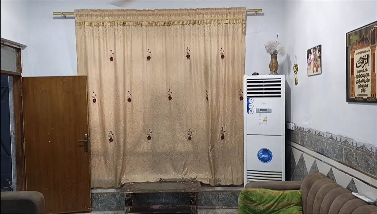 دار للبيع في مغربه حي الموظفين المساحه 200م طابو يحتوي على استقبال ومطبخ بارد ومطبخ حار وصاله وغرفتين + محل تفاصيل اكثر داخل الفيديو .
دار للبيع مغربه حي الموظفين المساحه 200م طابو يحتوي على استقبال وصاله مفتوحه ومطبخ بارد ومطبخ حار وصاله وغرفتين + محل +طارمه كبيره .***********
