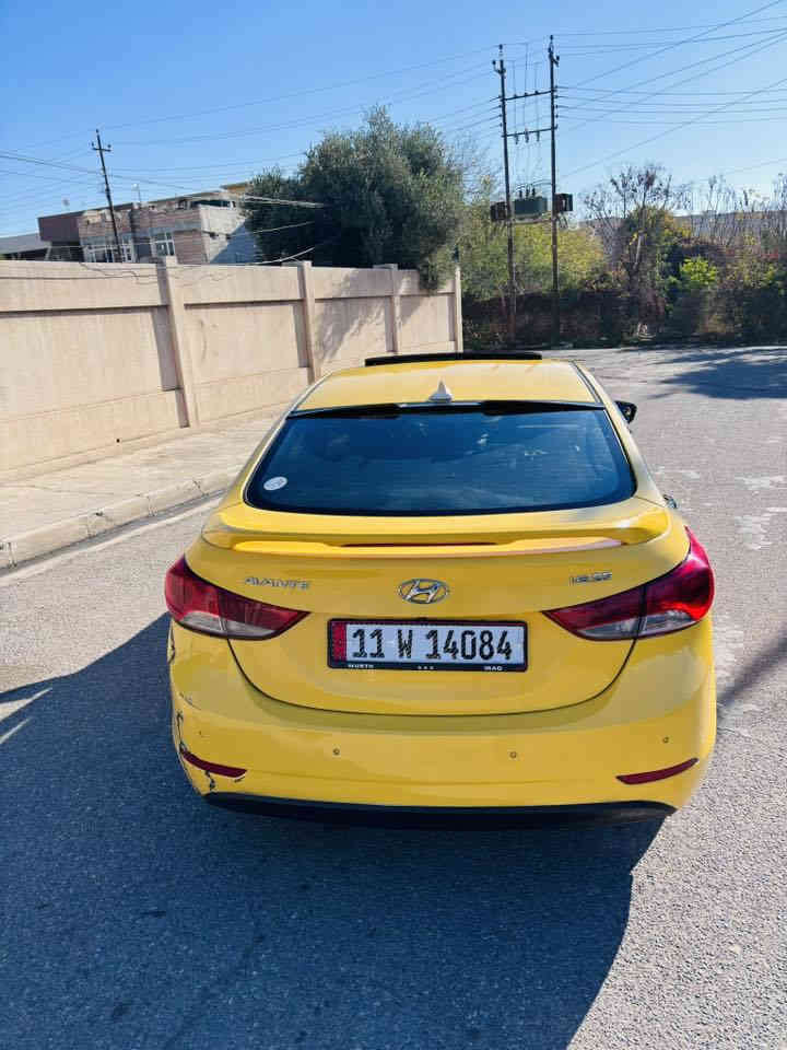 سلام عليكم 
للبيع هونداي افانتي 2013 شكل 16 فول مواصفات للاخير 
المواصفات
1بصمه بلادي 
2 فتحه سقف 
3مري شفط
4 كشنات تدفئه امامي خلفي 
5 شاشه وكامره
6 كشن كهرباء
7 مثبت سرعه وتحكمات ستيرن
8 نضام ايكو
9. ويل كب لمتد 
سياره محرك 1600 GDi مايدك دوانز عليها ادامه كامله بلكات مجاول فيت بم فلاتر غرف حتراق  نوزلات سياره ماتصرف عليها ربع محرك وكير شرط سياره بدون ضرر لكن طاير عليها البوند وبيها معجون مل تكسي سياره رقم بغداد باسمي كوبون بانزين بيها مكان السياره موصل رقمي للاستفسار ***********  
وعليها زينه مري باتمان ويدات سود السعر (110) وبي مجال بيها ضربه خفيفه بل دعاميه الوره ومصلحه موضح بل صورهً وسلامتكم
