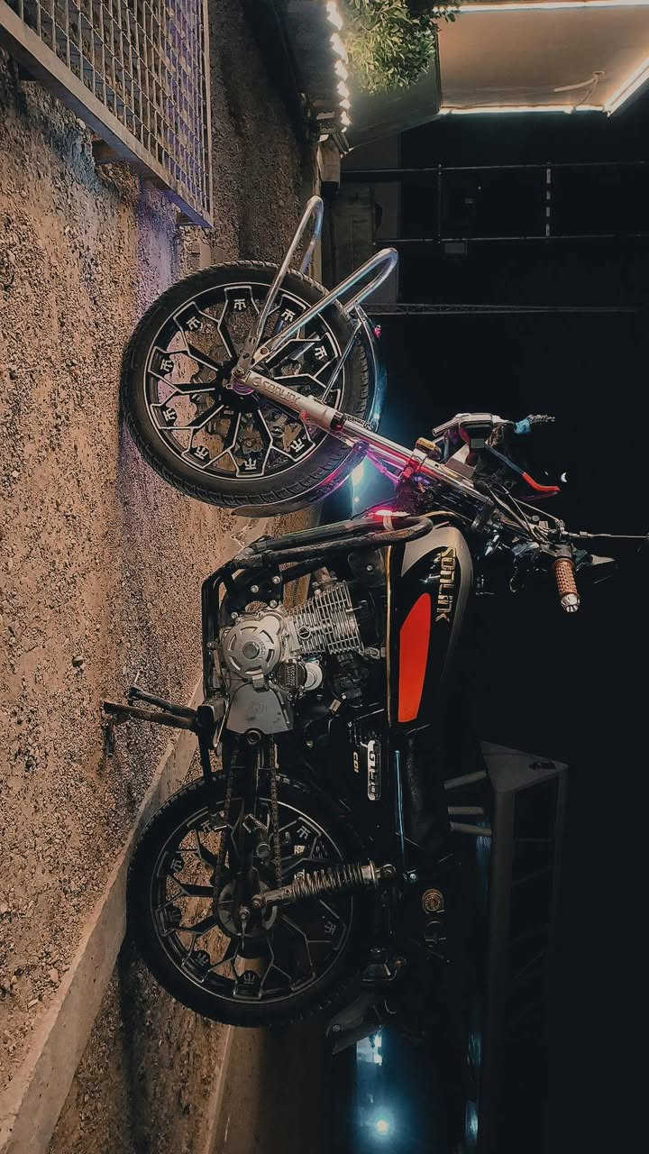 🚴‍♂️💥 للبيع دراجة إيراني موديل 2025 💥🚴‍♂️
⚡ محرك 200cc – أداء قوي وسلس
📍 المكان: النساف – البعلوان
📲 اتصل أو واتساب:
📞 ***********
📱 ***********.... 
او مراوس حسب القناعة
