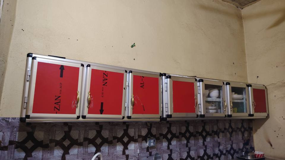 كاونترمستخدم  تصميم كويتي نضافه 80٪ميسان أبو رمانه
*********** عمارة, ميسان
