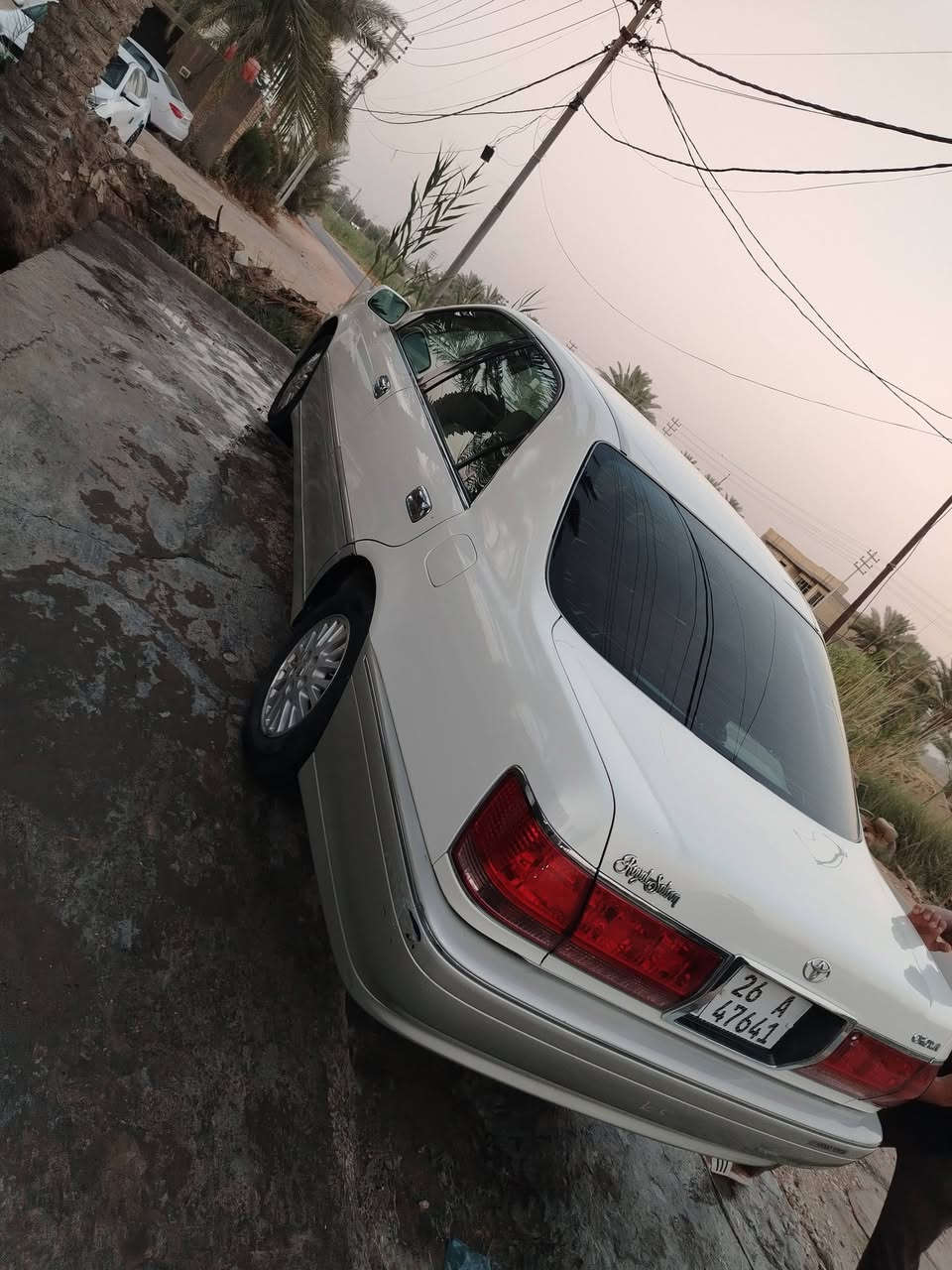 سلام عليكم للبيع تيوتا كراون ملكه رقم الدولي صلاح الدين مداور ثاني يوم سياره كفاله كص وضربه تحويرة النجف فوك وجوه شاصي75 د4الجيبر مكان النجف السعر 135وبيه مجال بصيط اتصال ***********
