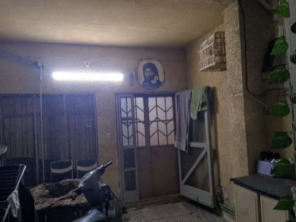 بيت لبيع مساحة ٨٦ متر واجهي ٤ونص طابق واحد العنوان نعيرية يم مدرسة سومر لبنات شارع عريض رقم الموبايل *********** السعر ١٦٠
