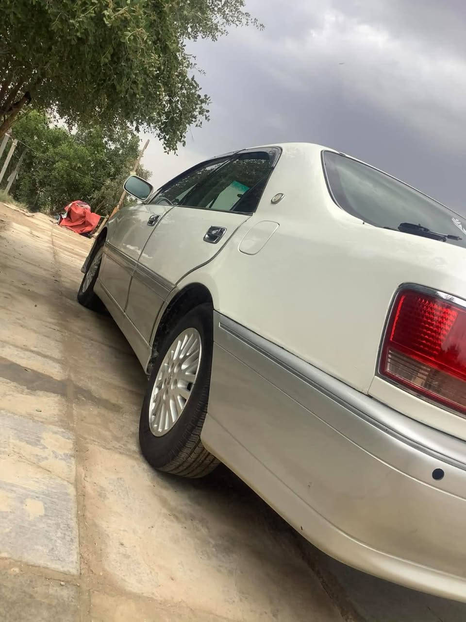 سلام عليكم  سياره  البيع او مراوس حسب القناعه  

#بوحده_مرقمه  

رقم #صلاح_الدين وكاله من المالك عامه 
    
    #مدفوع_كمرك_وضريبه_باقي_بس_ستلام_الوحات

#مواصفات

#كامره_خلفيه_شاشات_ثنين

سياره فول بطن اربع دكم(عادي) محول كرستال 

شاصي 175 مكينه دي فور الجبير  

تبريد خلفي امامي قطعتين 

مري شفط هيتر بلمري 
 

ثلاجه تحويرت النجف فوك وجوه

مانع نزلاق  سياره جاهزه من كلشي 

#سعر125وبيه_مجال مكاني #الديوانيه

***********
