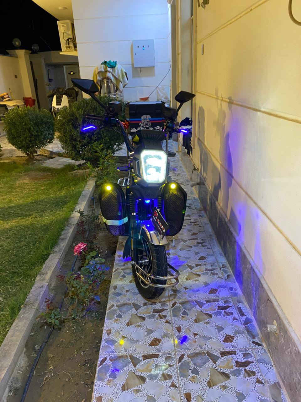 سلام عليكم دراجه 2025نضيف مستخدم اشهر قليل 575الف بطاريه 10ونص
***********
