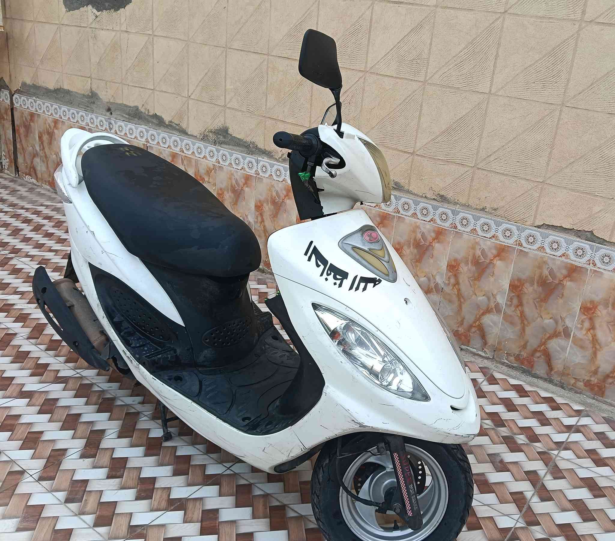 دراجه كامكو للبيع الصوره تحجي
كلشي ماناقصهه ابد من كهربائيات من محرك مكفوله من كلشي السعر خاص 
***********
