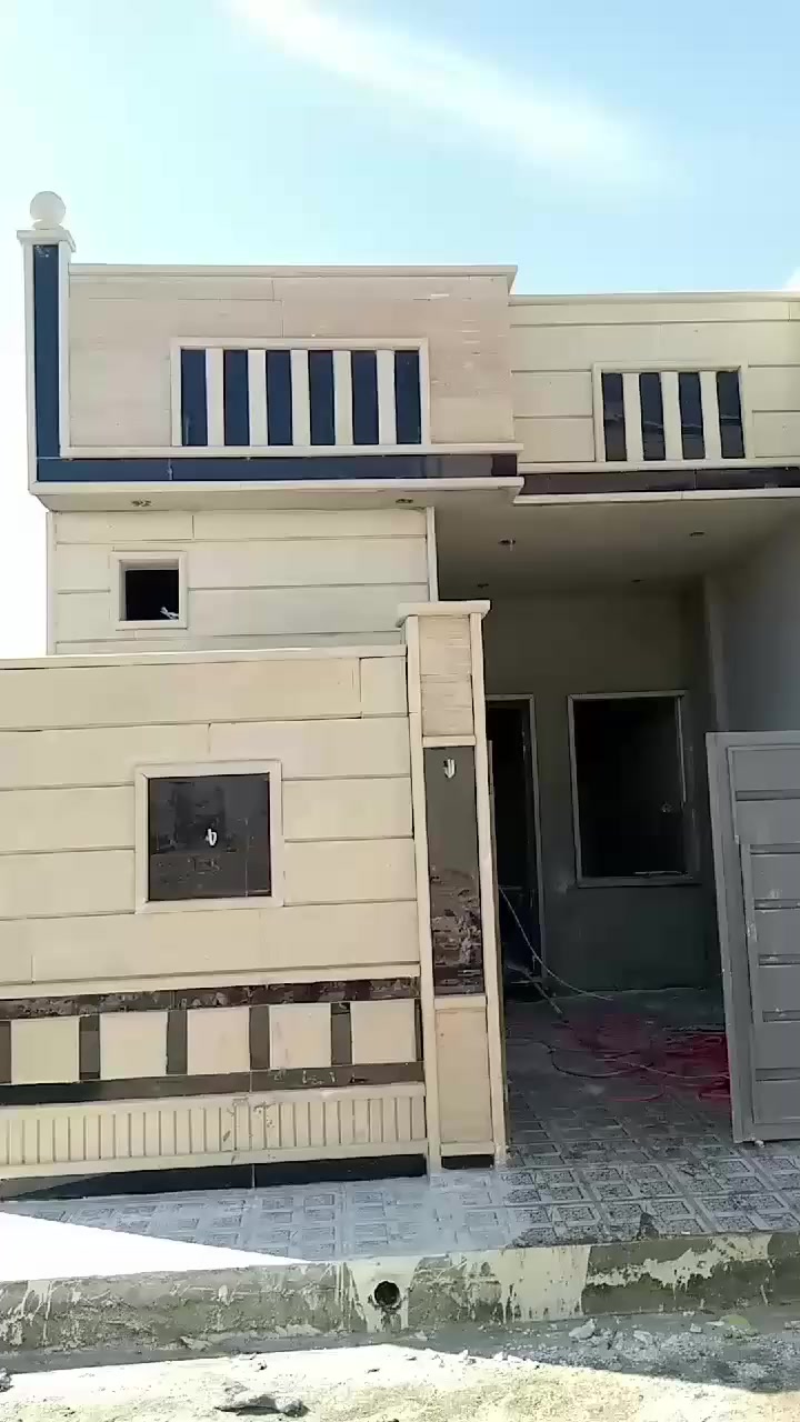 ☄️الدار للبيع في حي السماح مساحة 100 متر طابق واحد 

☄️غرفة واستقبال وهول وصحيات ومطبخ 

☄️سند ملك صرف 

☄️السعر 80 وقابل للتفاوض 

((مكتب الاصدقاء))

***********

***********

((عنوان المكتب سايدين الأركان قرب روضة الأماني))

       (( او بصف حلويات التقوى))
