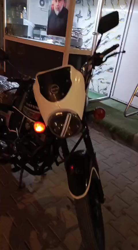 للبيع دايون نفخ رقم و سنويه نجف انكليزي مديل 2023 طالعه بل 25 رقم و سنويه نجف انكليزي مداور ثاني يوم فول نضافه جديده و جاهزه مجهزه كهربائيات كلها شغاله مكان نجف سعر مليونين و 150 و بيها مجال رقمي ***********
