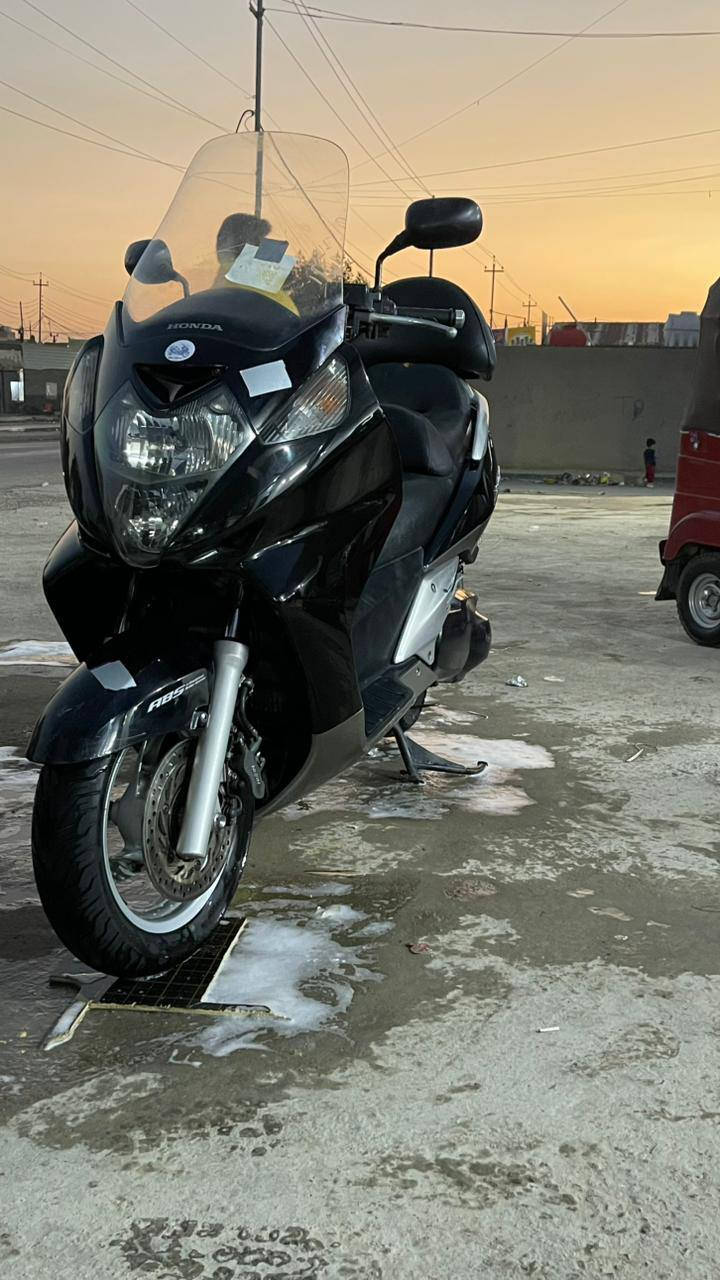 سلام عليكم دراجة سلفر ونج مكينة 400دراجة لونين ايبي اس اوفر  كلشي شغال بيها مكفولة كفر ومكينا لمو شراي لا يتعبني سعر خاص ه‍ ***********
