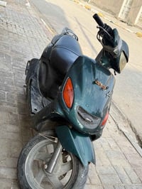 دولفين مابيها شي توني مجفتها سعرها 250 وتساب 07841466145