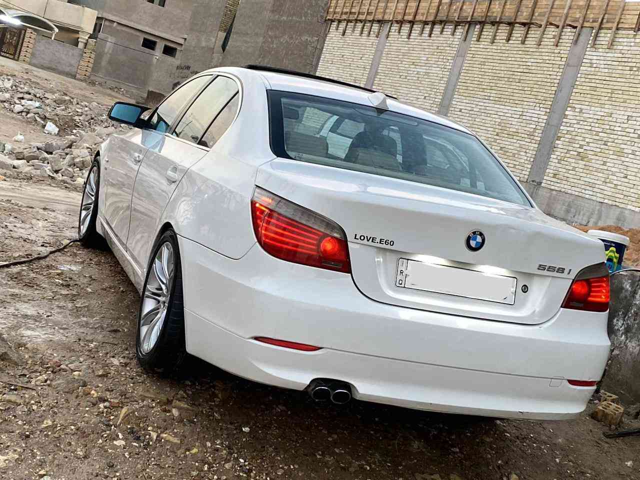 E60 528 2009 xdrive 
رقم بغداد دولي باسمي وارد امريكي فول مواصفات واحد عل واحد بيهه اربع قطع تبديل بدون دواخل اثر دحجات بصمه تشغيل كشنات كهرباء اناره ترحيب اناره مخفيه بالبطاين  فتحةسقف  ويل ام 18 السعر119  ***********
