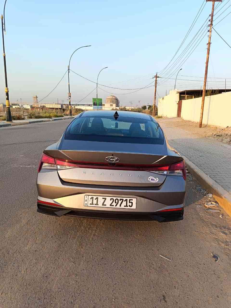 السلام عليكم 
النترا 2023 محرك 2000 دوش
صور الضرر بلمنشور 
ماشيه 50 كيلو متر مو ميل
سياره جديده خير من الله 
ضرر السياره بنيد فقط صطحي بدون اي دواخل 
رقم الهاتف *********** بغداد, العراق
