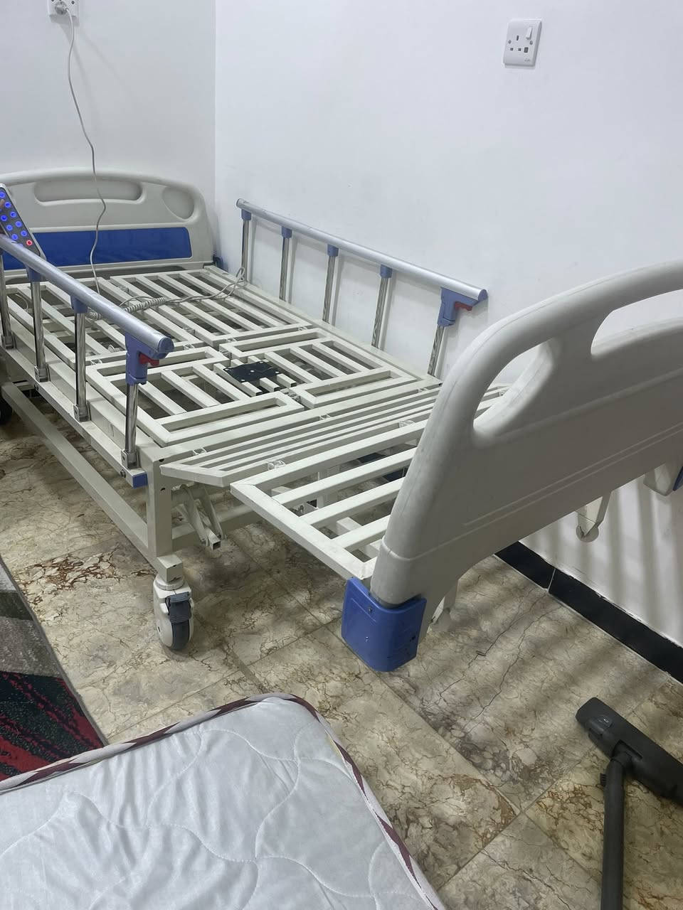 سرير طبي كهربائي 5 حركات  للبيع العنوان بغداد الكاظميه
السعر 800 الف


**إذا كنت صاحب هذا الإعلان وتريد حذفه لأي سبب، رجاءا أرسل رسالة إلى الدعم الفني**