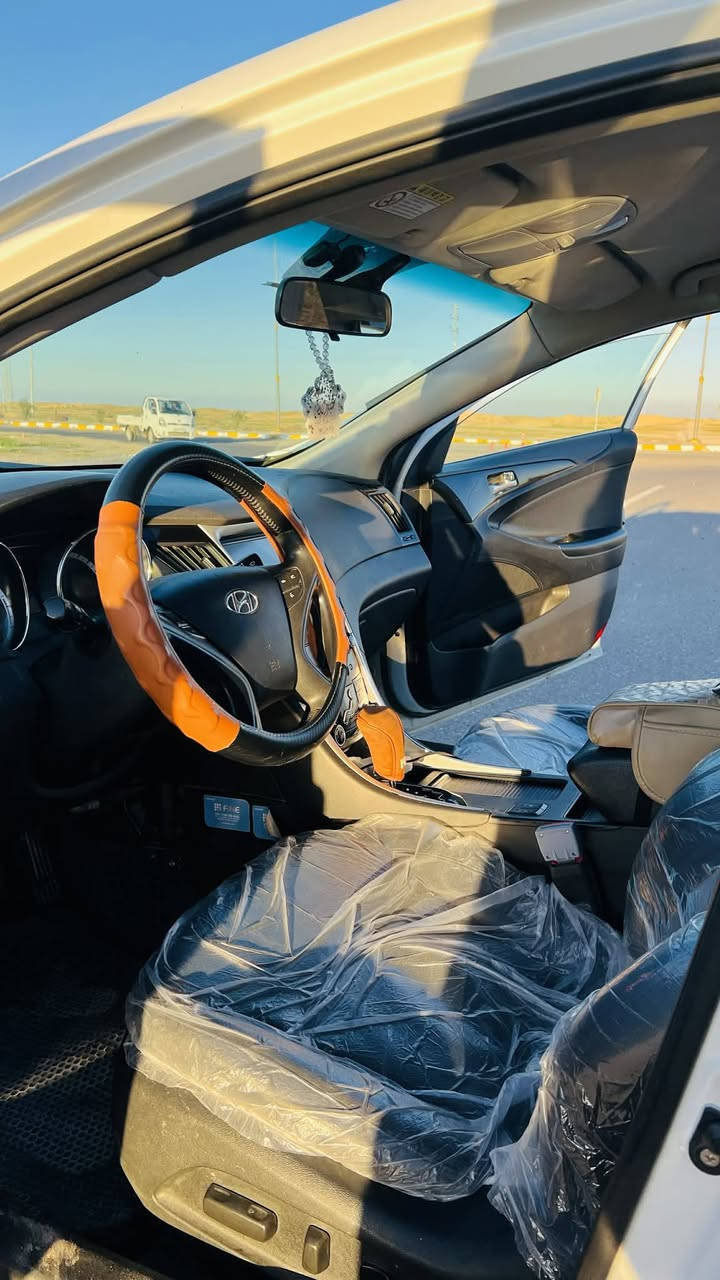 السلام عليكم 
هونداي سوناتا SONATA
موديل 2014 أصل
محرك 2400 دوش الموغوب 
  

متومه ارقام انگليزي رقم وسنويه
كصه قماره فقط 
 
(بانزين أصل )

السياره فول  
تحكم ستيرن  + وضع eco
كشنات جلد تدفئه تبريد
قطعتين تبريد 

( تبريد ثلج ❄️ )
السياره كامله من كلشي 
 گير ومحرك وصدر كفاله
للبيع او المراوس
مكاني صلاح الدين 
***********
